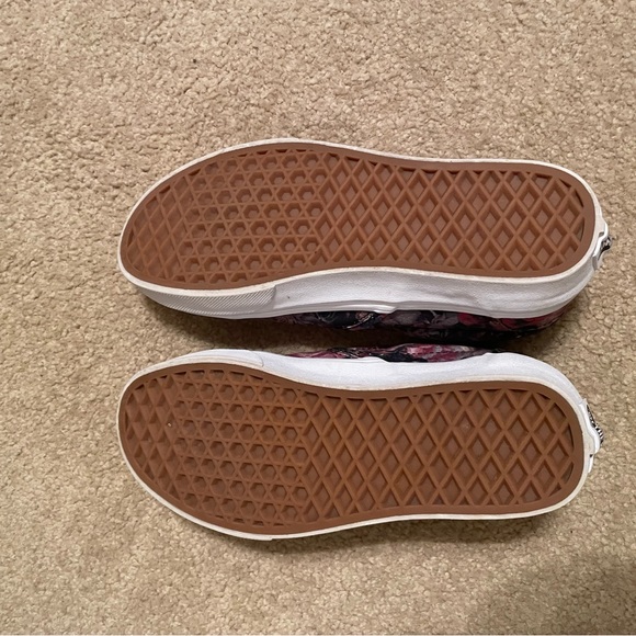 Vans floral pattern, womens size 5 - Picture 3 of 5